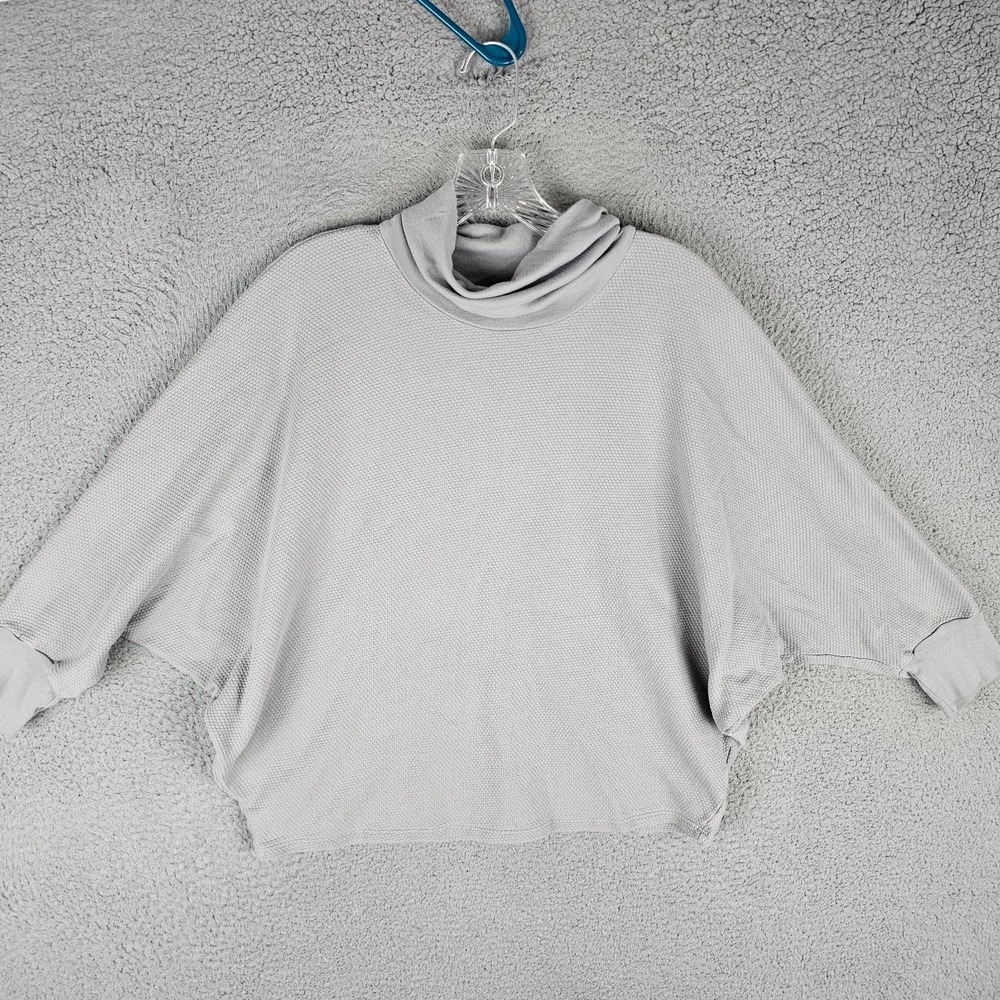 Stateside Poncho Sweater‎ Women's Medium Raglan Sleeve Stella Hacci Turtleneck